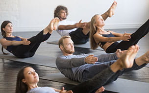 4 Ab Exercises That Work Better Than Crunches
