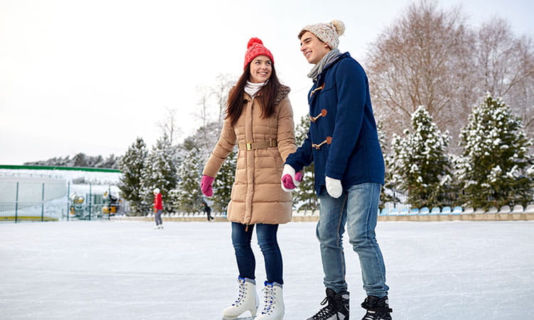 couple ice skating