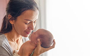 mom and newborn
