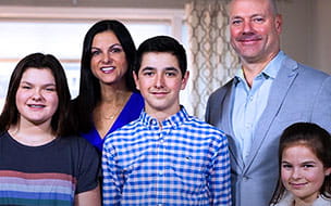 Mother of 3 is Cancer-Free Thanks to Life-Saving Colonoscopy and Cancer Treatment