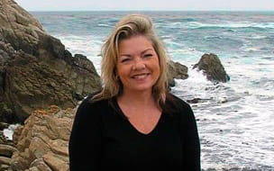 Breast Cancer Survivor Seeks Help for Sexual Health Concerns from UH Team