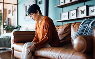 Aching Knees? Here’s How to Ease the Pain