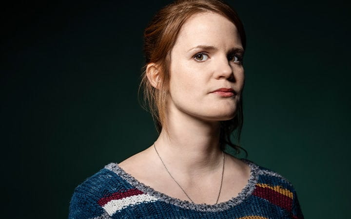 woman-frowning