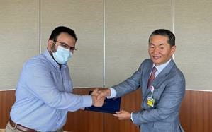 Dr Jun Park with 2022 EEG Epilepsy Course participant awardee