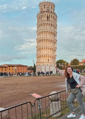 Madeleine Shtrahman at the Tower of Pisa