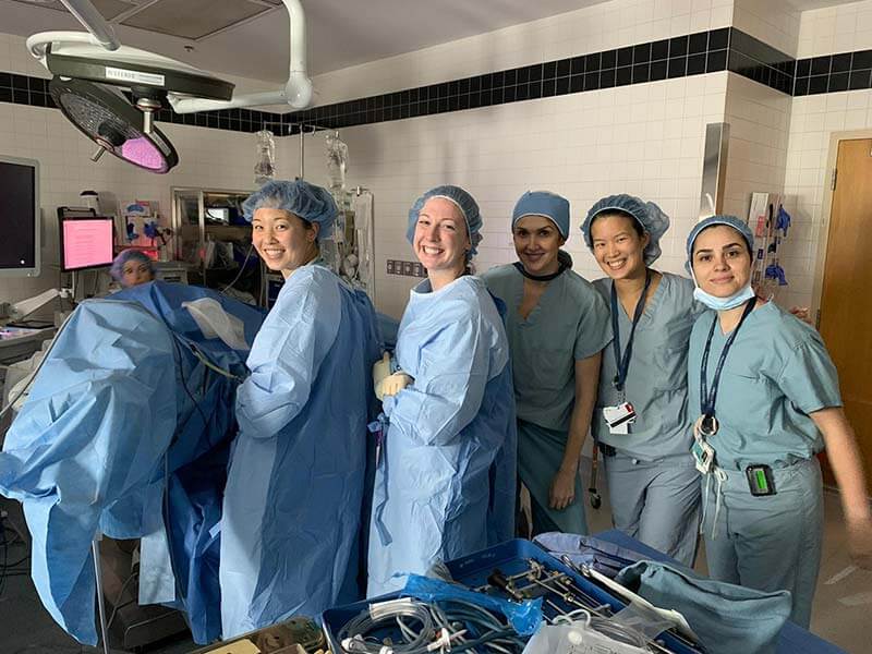 residents in surgery