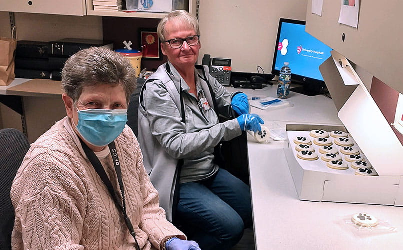 Pam and Ruth, volunteers at UH Portage Medical Center